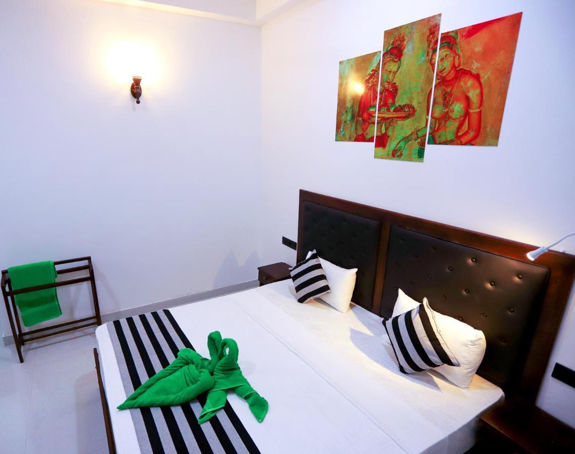 Milano Grand Hotel Dambulla Exterior photo